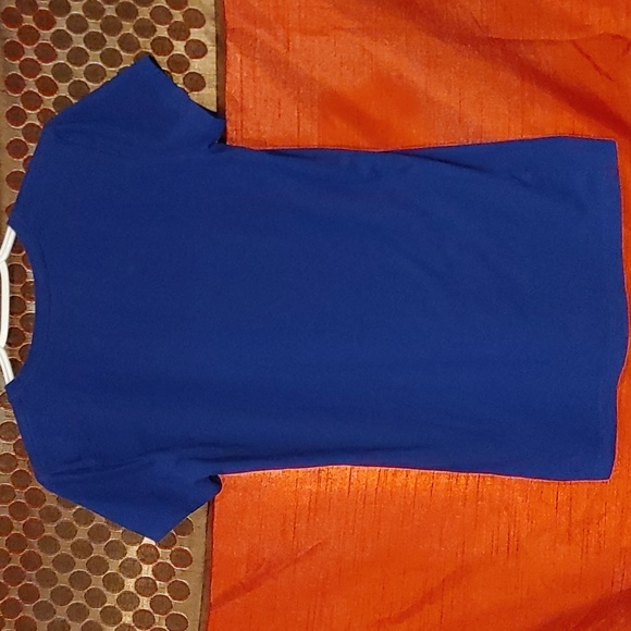 Under Armour Tshirt - Picture 3 of 4